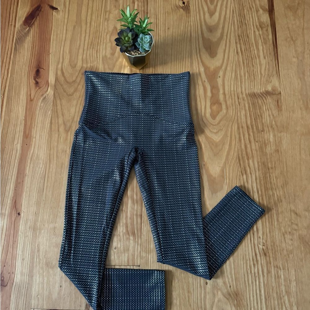 Spanx By Sara Blakely Gray Metallic Mist Dot Print Legging S/P